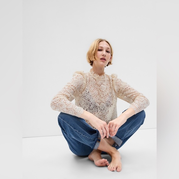 NWT - Gap Puff Sleeve Ruffle Neck Lace Top in Chino Beige - Size L - Picture 3 of 5